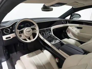 Bentley Continental GT 4.0 V8 Hybrid