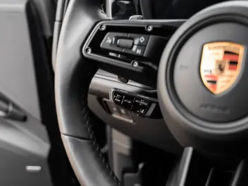 Porsche Cayenne Black Edition InnoDrive Head-Up BOSE LED