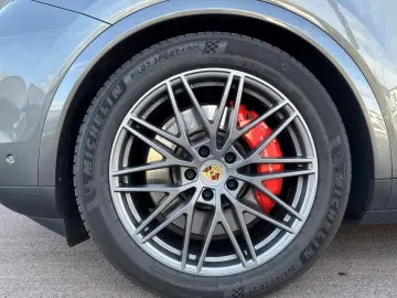 Porsche Cayenne S Burmester InnoDrive HA steering PASM