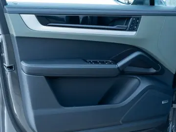 Porsche Cayenne Coupe