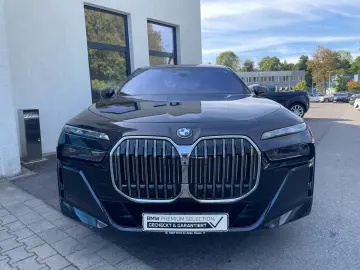 BMW 740d xDrive M Sport   Massage ventilation auxiliar heat