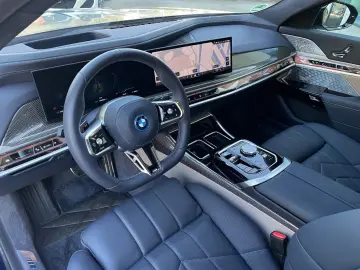 BMW i7 M70 xDrive Limo M Sport Pro    exct.Loung.Sea