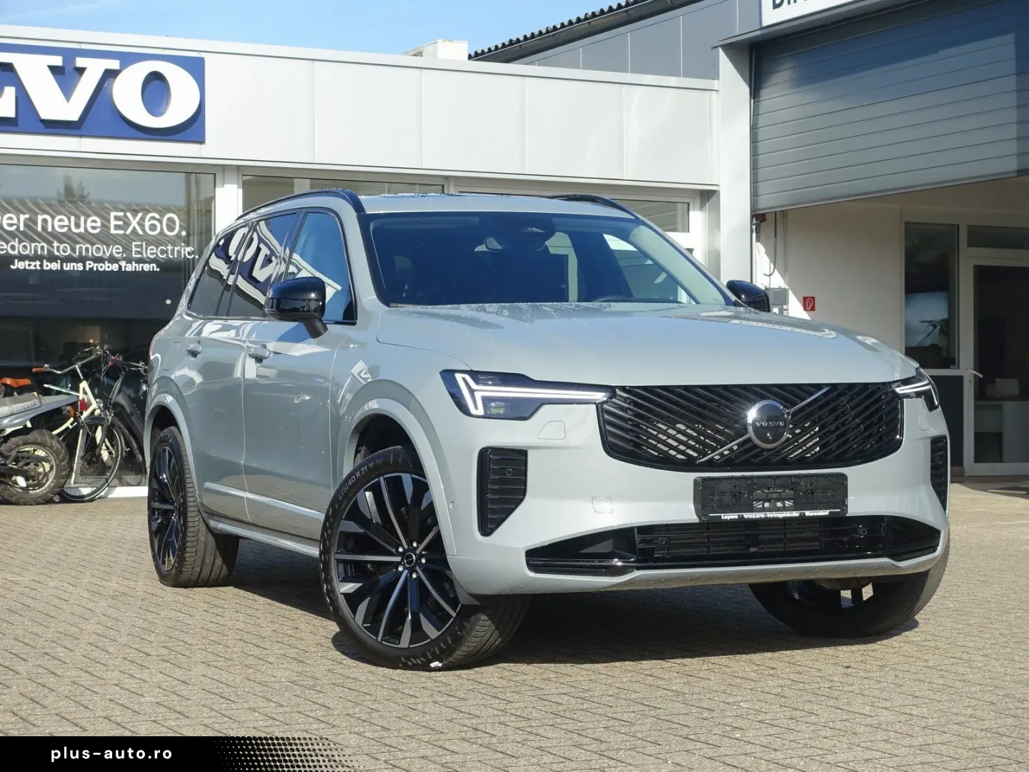 VOLVO XC90 Plus  T8 AWD Plug-in HUD H&K Pano