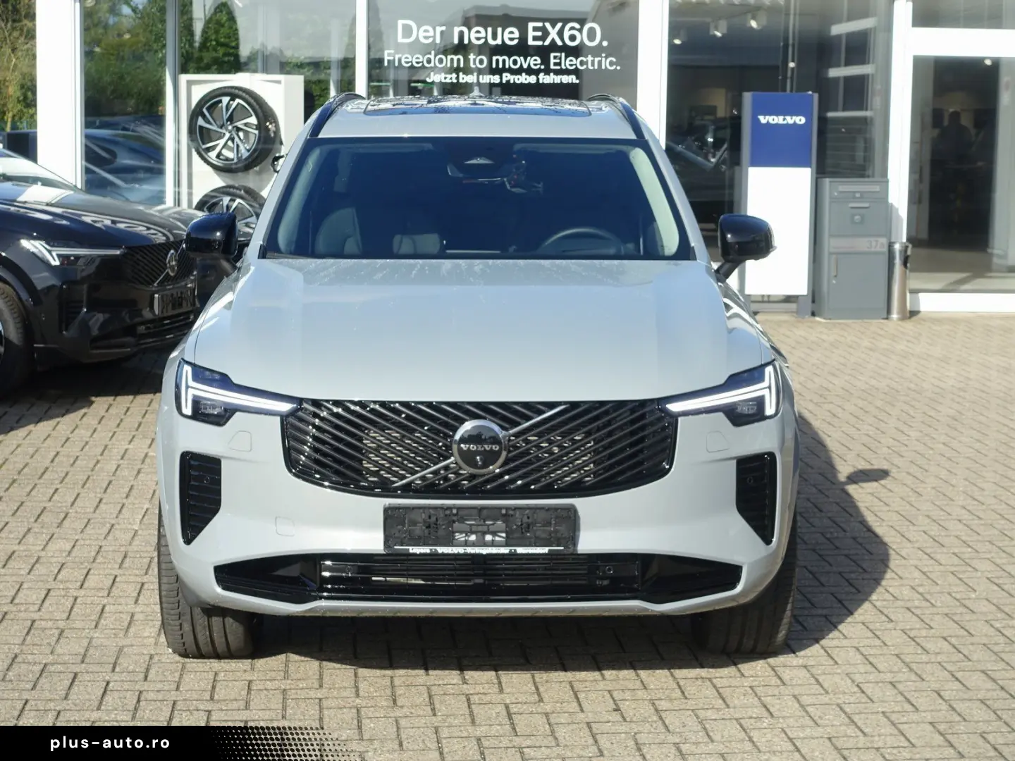 VOLVO XC90 Plus  T8 AWD Plug-in HUD H&K Pano