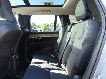 VOLVO XC90 Plus  T8 AWD Plug-in HUD H&K Pano