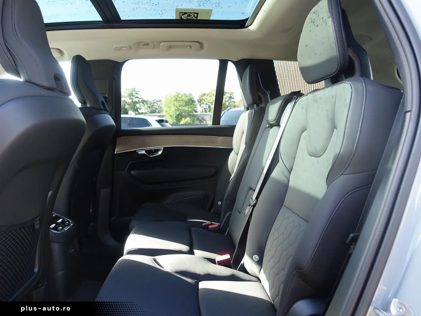 VOLVO XC90 Plus  T8 AWD Plug-in HUD H&K Pano
