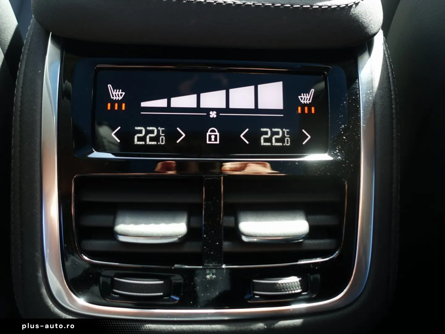 VOLVO XC90 Plus  T8 AWD Plug-in HUD H&K Pano