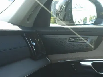 VOLVO XC90 Plus  T8 AWD Plug-in HUD H&K Pano