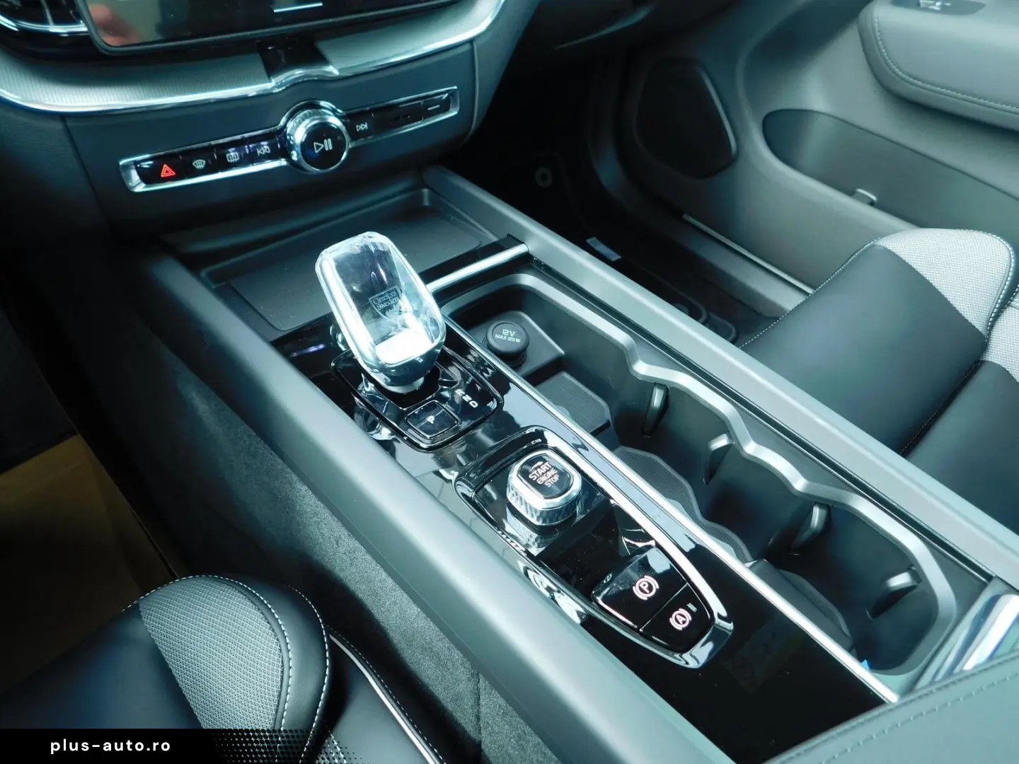 VOLVO XC60 T8 AWD Plus Black Edition