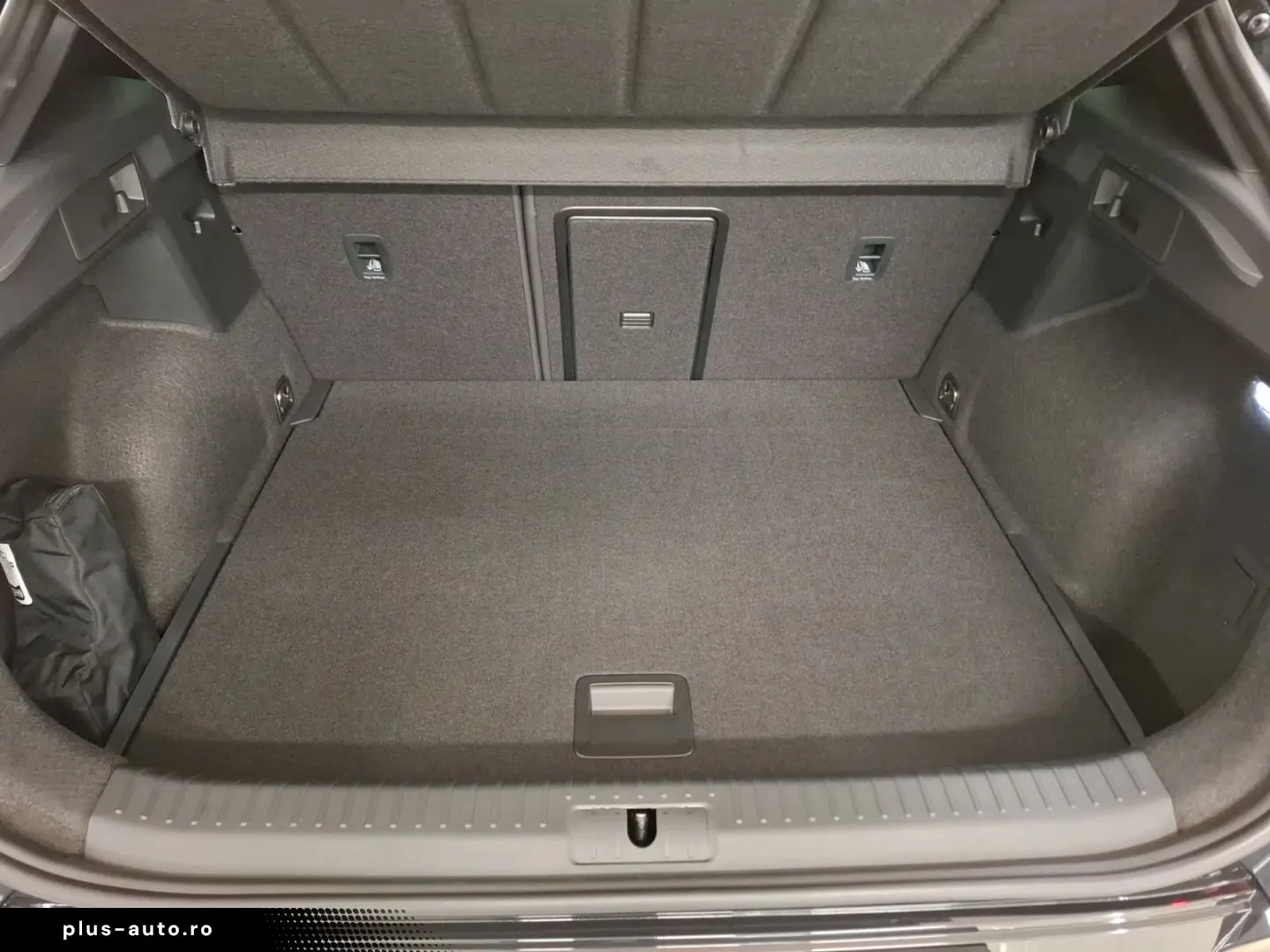 CUPRA Formentor VZ 2 0 TSI DSG LED PANO 19Z EL-HK PDC