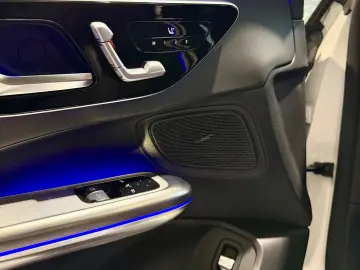 MERCEDES-BENZ CLE 53 AMG 4Matic PANO MEMORY CARPLAY SHZ LED