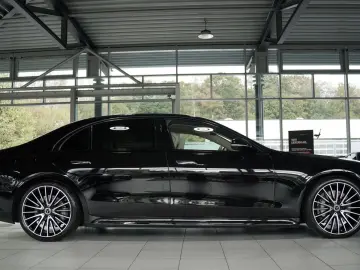MERCEDES-BENZ S 450 d 4M L AMG Line  21 Pano Chauffeur MwSt