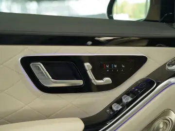 MERCEDES-BENZ S 450 d 4M L AMG Line  21 Pano Chauffeur MwSt