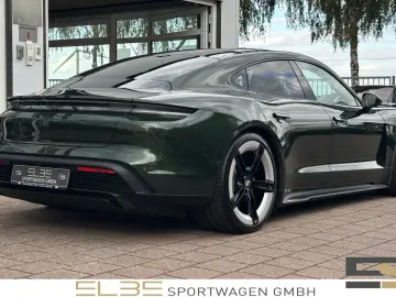 PORSCHE Taycan Plus 4RAD ACC 4 1 PANO BOSE PERFORMANCE