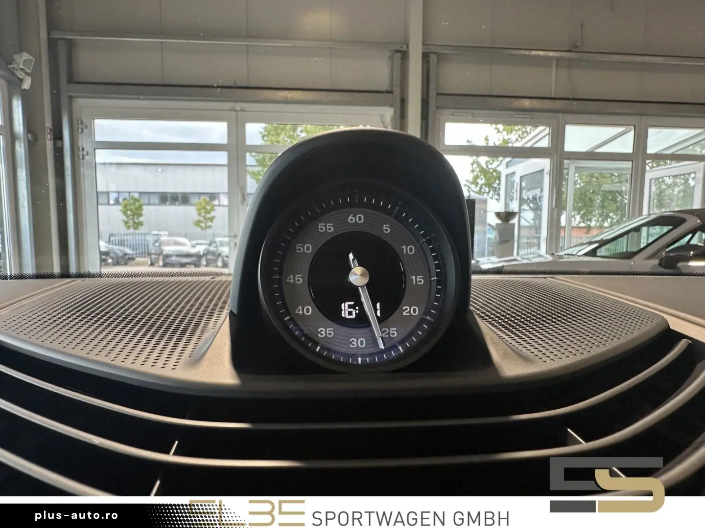 PORSCHE Taycan Plus 4RAD ACC 4 1 PANO BOSE PERFORMANCE
