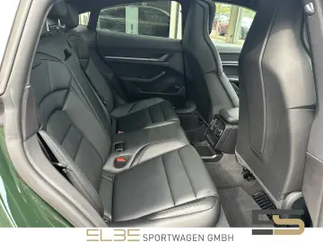PORSCHE Taycan Plus 4RAD ACC 4 1 PANO BOSE PERFORMANCE