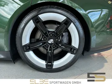 PORSCHE Taycan Plus 4RAD ACC 4 1 PANO BOSE PERFORMANCE