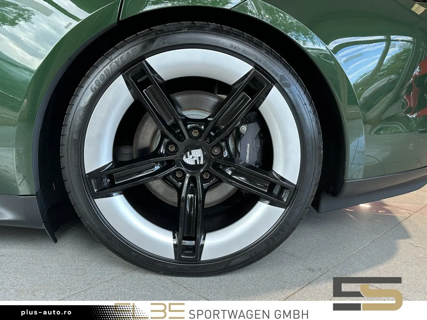 PORSCHE Taycan Plus 4RAD ACC 4 1 PANO BOSE PERFORMANCE