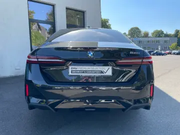 BMW 520i Sedan M Sport 360 Ventilation Pano