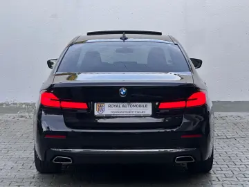 BMW 520d Lim Luxury Line SCHIEBEDACH KAMERA LEDER