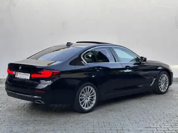 BMW 520d Lim Luxury Line SCHIEBEDACH KAMERA LEDER