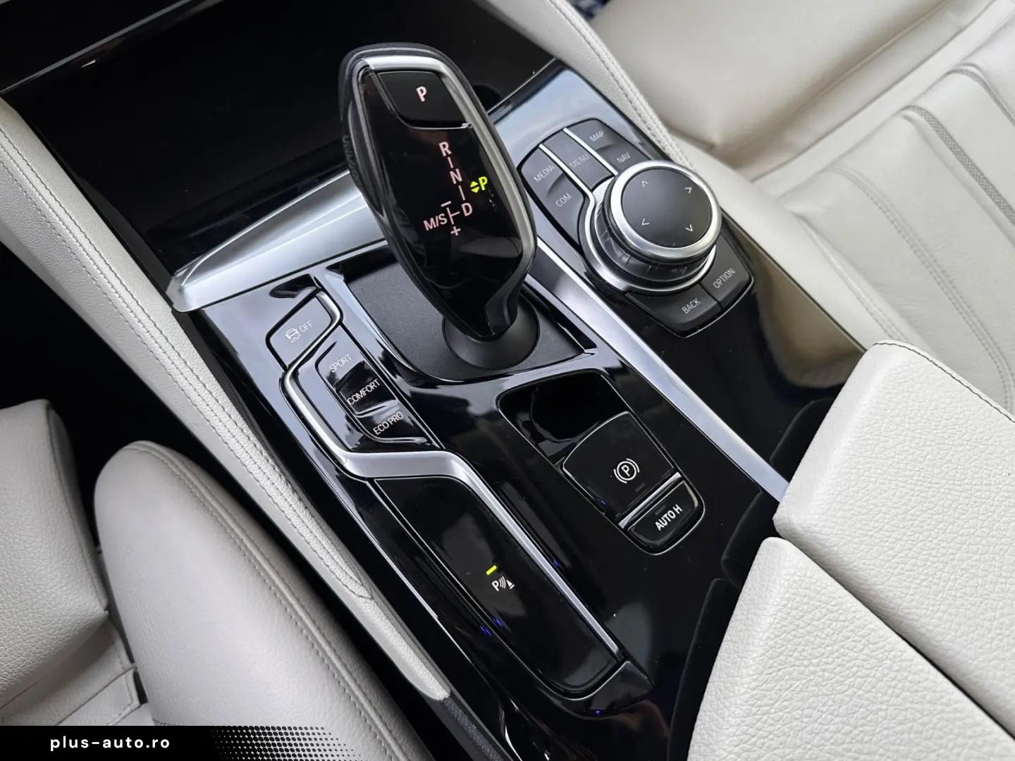 BMW 520d Lim Luxury Line SCHIEBEDACH KAMERA LEDER
