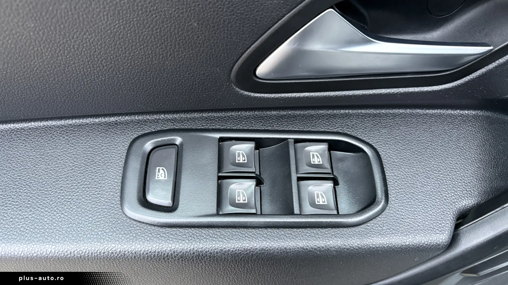 TVA deductibil! Duster 4x4 cu REPARAȚIE CAPITALĂ – 06 2022