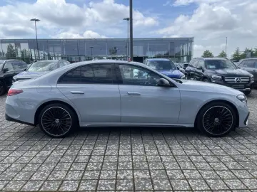 MERCEDES-BENZ E 400 e 4M Limousine AMG BURM NIGHT AI…