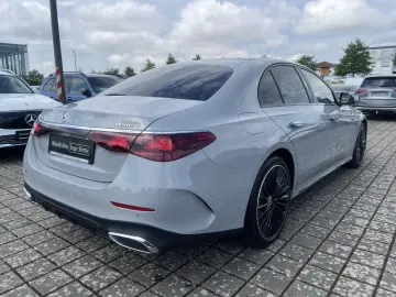 MERCEDES-BENZ E 400 e 4M Limousine AMG BURM NIGHT AI…