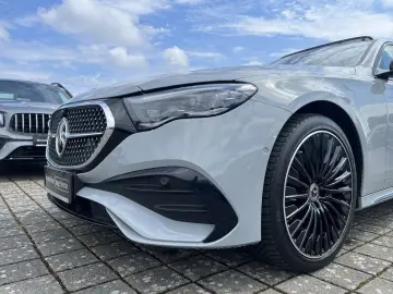 MERCEDES-BENZ E 400 e 4M Limousine AMG BURM NIGHT AI…