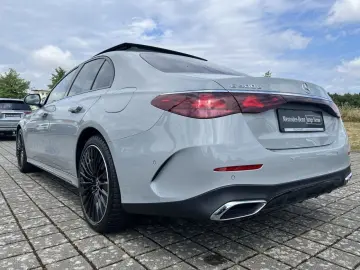 MERCEDES-BENZ E 400 e 4M Limousine AMG BURM NIGHT AI…