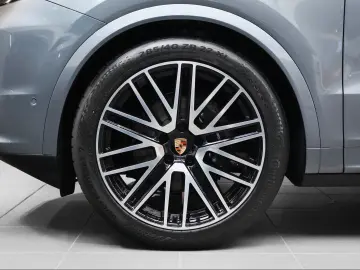 Porsche Cayenne Black Edition!;InnoDrive