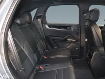 Porsche Cayenne Black Edition!;InnoDrive