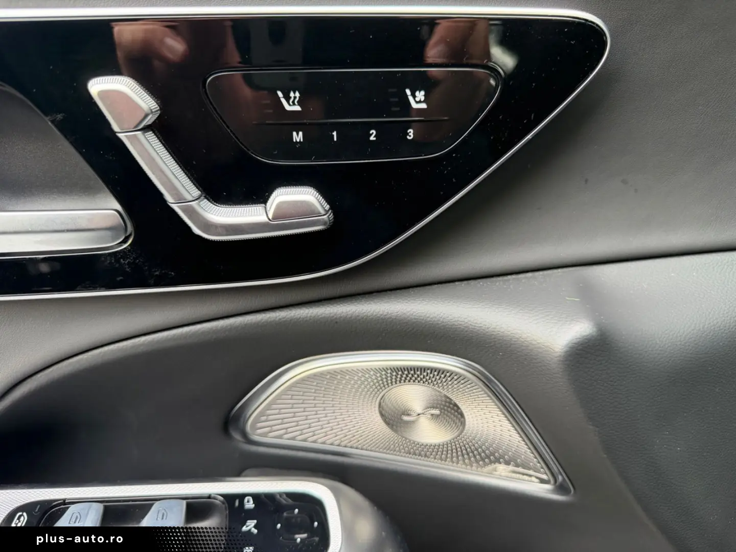 MERCEDES-BENZ E 220d AMG  NAPPA  SUPER  PANO  Head-up  STH.