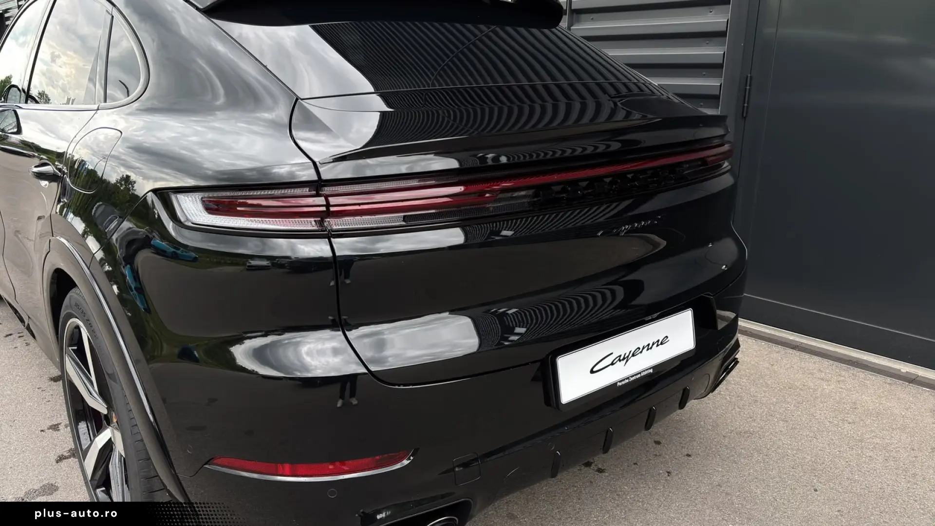 Porsche Cayenne S E-Hybrid Coupe Black Edition