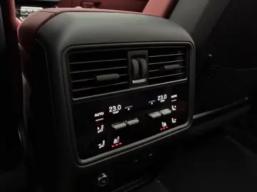 Porsche Cayenne S E-Hybrid Coupe Black Edition