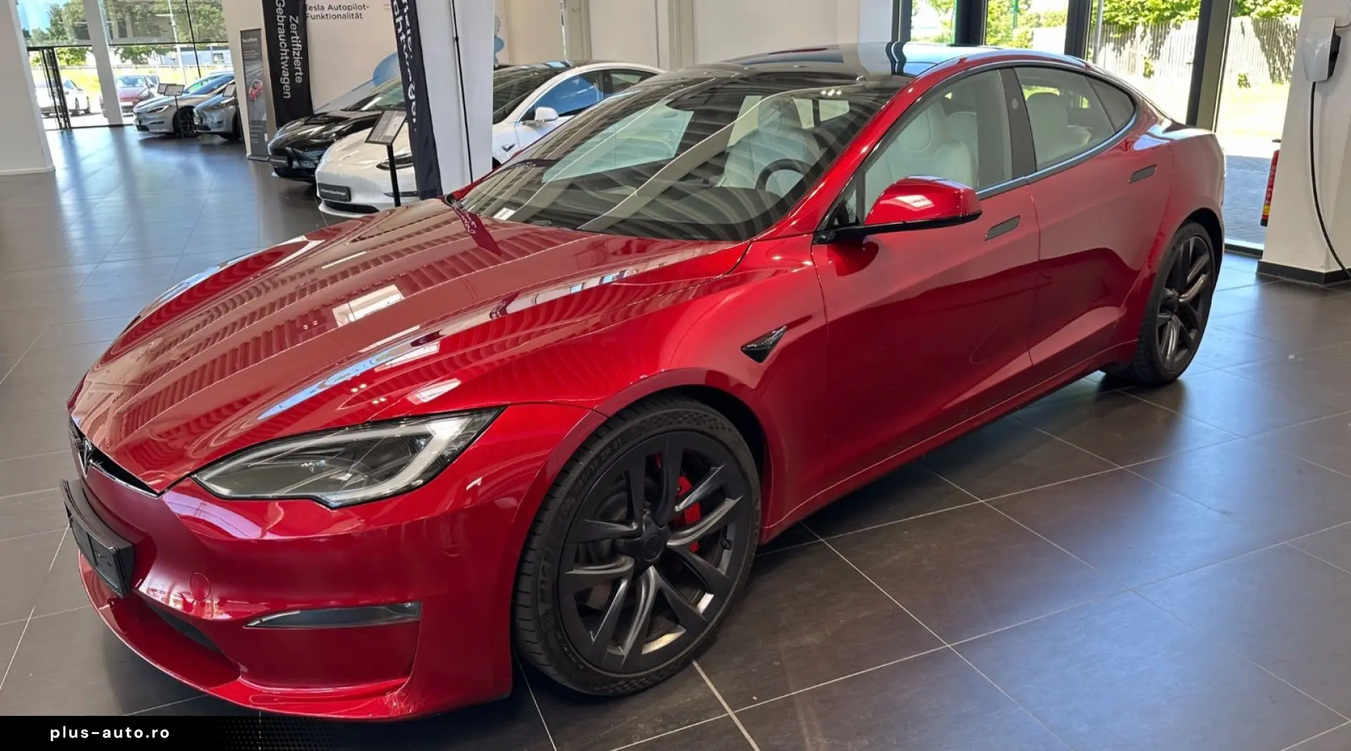 TESLA Model S S Plaid Enhanced Ultra Red