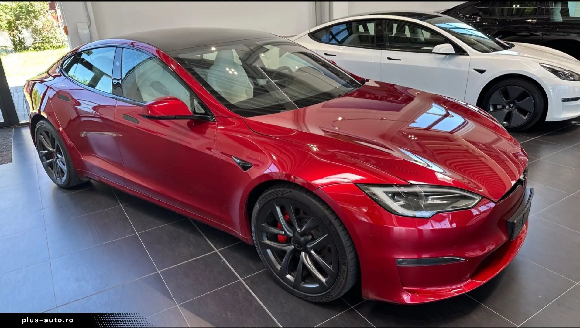 TESLA Model S S Plaid Enhanced Ultra Red