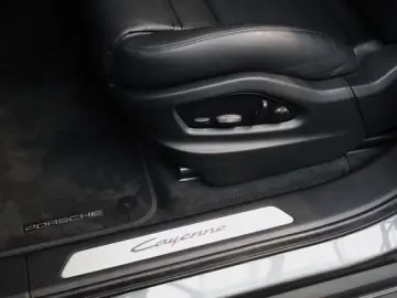Porsche Cayenne E-Hybrid Luft;Pano;Massage;Sport-