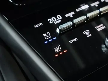 Porsche Cayenne E-Hybrid Luft;Pano;Massage;Sport-