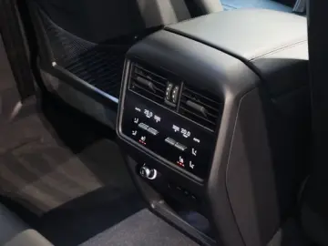 Porsche Cayenne E-Hybrid Luft;Pano;Massage;Sport-