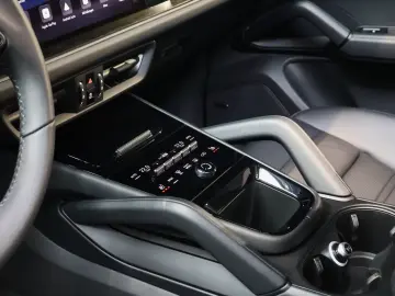 Porsche Cayenne Black Edition!;InnoDrive;14-Wege