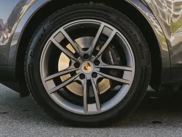 Porsche Cayenne Coupe E-Hybrid
