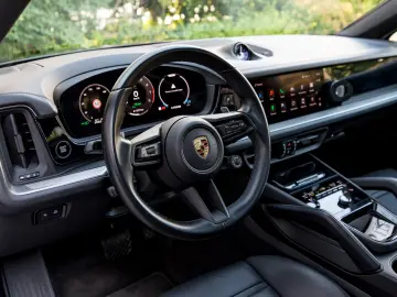 Porsche Cayenne Coupe E-Hybrid