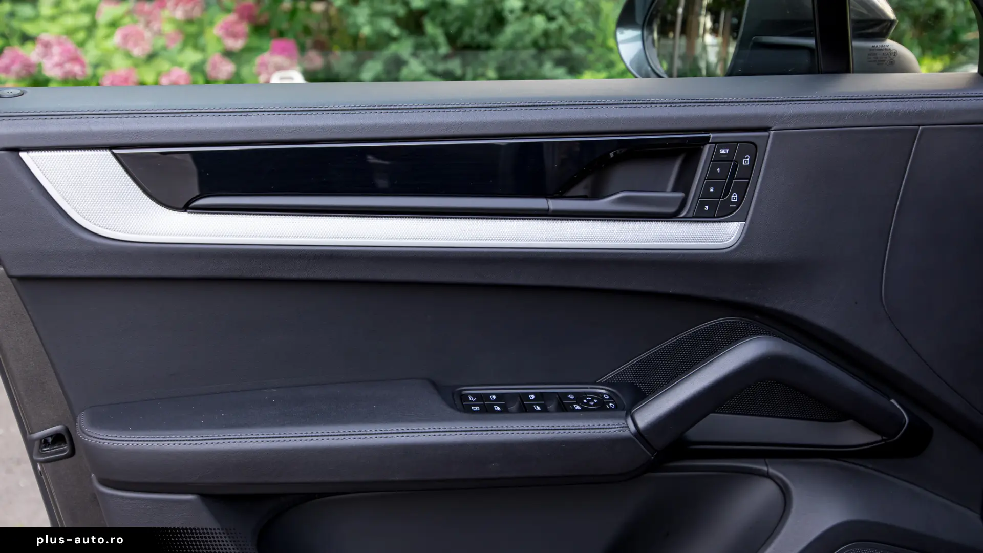 Porsche Cayenne Coupe E-Hybrid