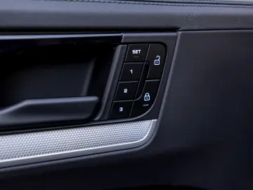 Porsche Cayenne Coupe E-Hybrid