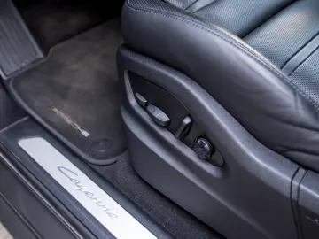 Porsche Cayenne Coupe E-Hybrid