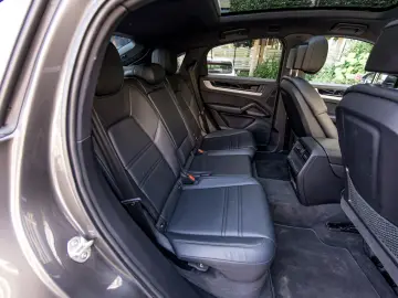 Porsche Cayenne Coupe E-Hybrid