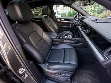 Porsche Cayenne Coupe E-Hybrid