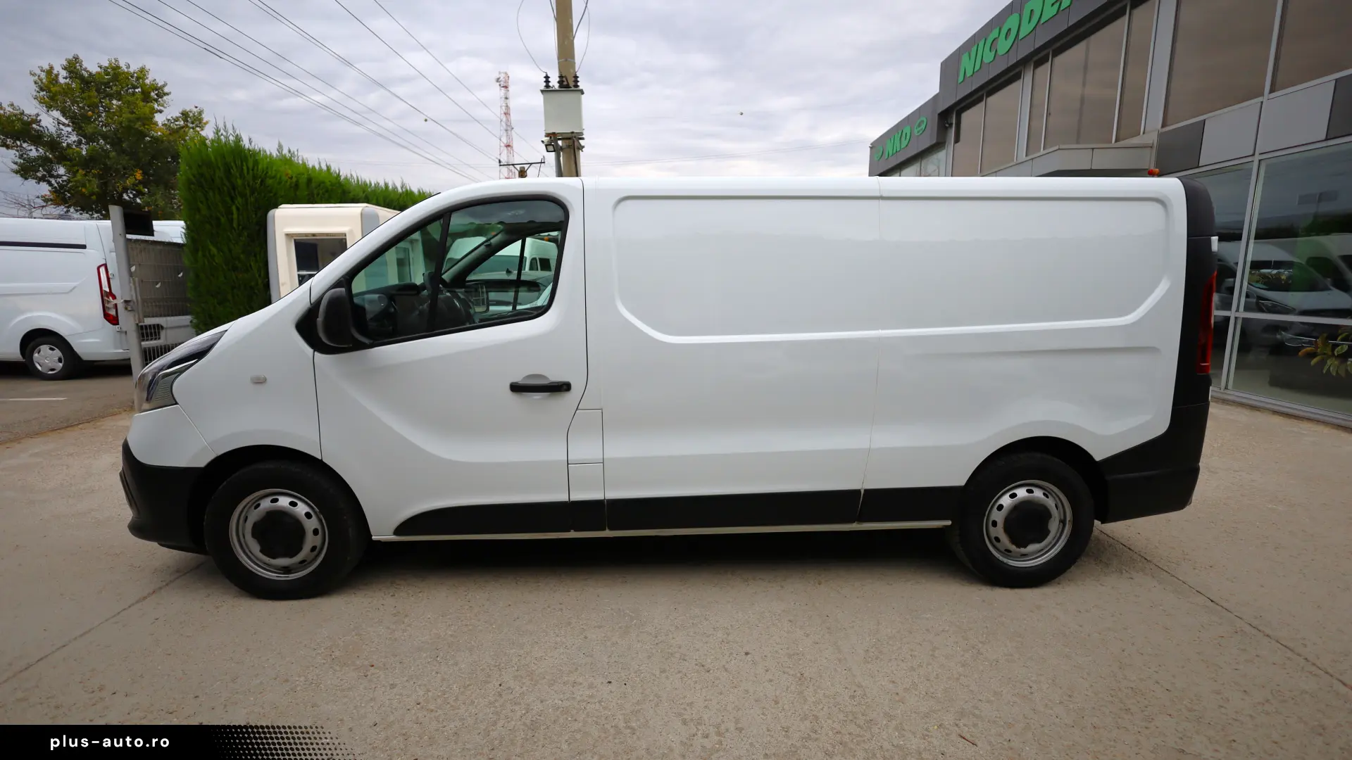 Renault Trafic L2H1 2.0D 120CP